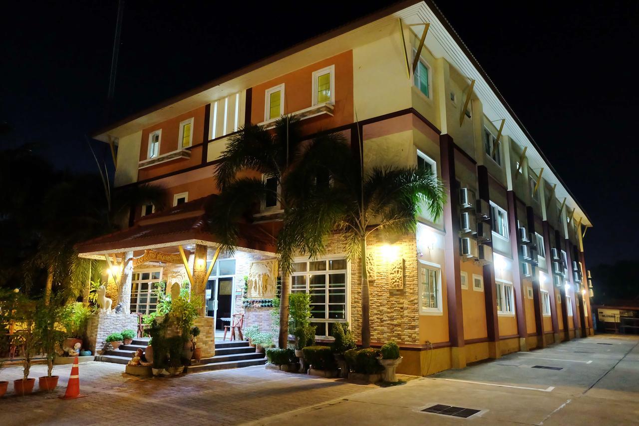 Siam House Interplace Lop Buri Eksteriør billede