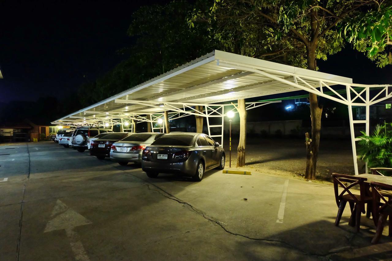 Siam House Interplace Lop Buri Eksteriør billede
