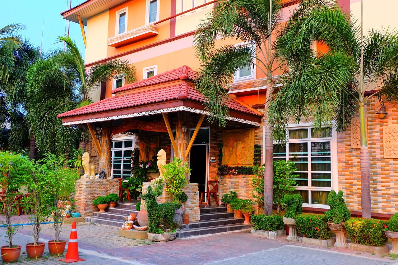 Siam House Interplace Lop Buri Eksteriør billede